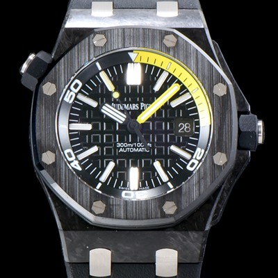 SA급 오데마피게 남성용 신형 다이버 모델!! 로얄오크 오프쇼어15706AU.OO.A002CA.01 포지드카본 블랙 와플 다이얼 오토매틱 무브먼트 AUD0200 xx