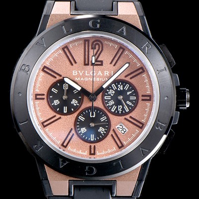 SA급 불가리 남성용 신상품 업데이트!! 디아고노 102428 DG42BSMCVDCH 크로노그래프 마그네슘 PVD 핑크 다이얼 쿼츠 무브먼트 BVL4250 xx