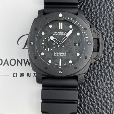 SA급 파네라이 남성용 서브멀시브 마리나 밀리테어 카보테크 PAM00979 오토매틱 Cal.P9010 타입 47mm 카본제질 블랙 다이얼 pan5215 xx