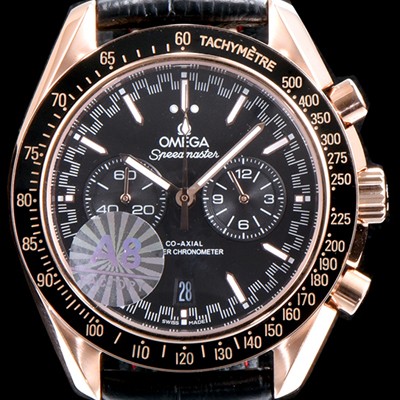 SA급 오메가 남성용 스피드마스터 329.53.44.51.03.001 18K 로즈골드 레이싱 코-액시얼 마스터 크로노미터 타키미터 크로노그래프 블랙 다이얼 일본 수입산 쿼츠 무브먼트 OMG0502 xx