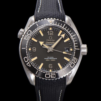 SA급 오메가 남성용 씨마스터 신제품 215.32.44.21.01.002 플래닛 오션 600m 코-액시얼 마스터 크로노미터 43.5mm 오토매틱 Cal.8900 타입 우레탄줄 딤그레이 다이얼 omg20252 xx