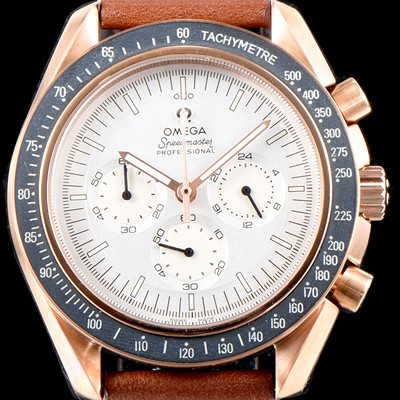 SA급 오메가 남성용 스피드마스터 311.32.42.30.01.001 문워치 기념 리미티드 에디션 스피디 튜즈데이 18K 로즈골드 케이스 크로노그래프 화이트 다이얼 스위스 쿼츠 무브먼트 OMG0540 xx