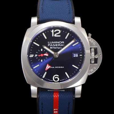 SA급 파네라이 남성용 루미노르 콰란타 비템포 루나 로사 PAM01404 40mm 오토매틱 Cal.P.900 타입 우레탄줄 블루 다이얼 pan5202 xx