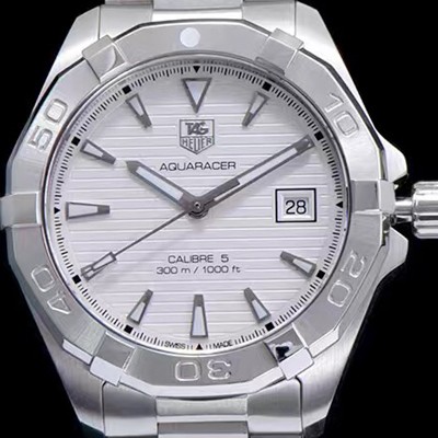 SA급 태그호이어 남성용 아쿠아레이서 WAY2111.BA0928 워치 화이트 다이얼 오토매틱 무브먼트 TAG0145 xx