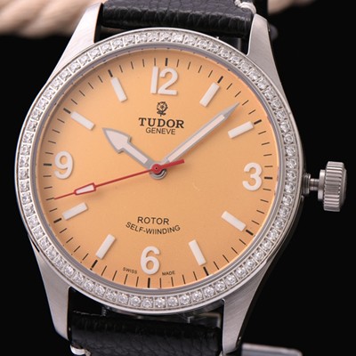 SA급 튜더 남성용 헤리티지 옐로 다이얼 오토매틱 무브먼트 TUD4224 xx