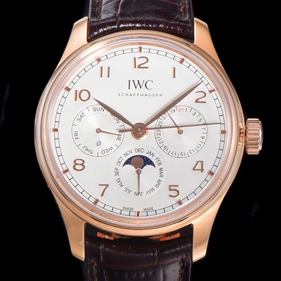 SA급 아이더블유씨 남성용 포르투기즈 IW344202 퍼페추얼 캘린더 문페이즈 오토매틱 42mm Cal.82650 타입 18K 로즈골드 가죽줄 화이트다이얼   iwc25810 xx
