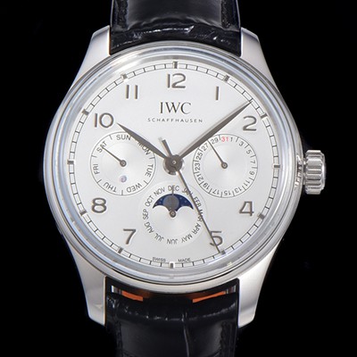 SA급 아이더블유씨 남성용 포르투기즈 퍼페추얼 캘린더 문페이즈 오토매틱 42mm Cal.82650 타입 가죽줄 화이트다이얼   iwc42081 xx