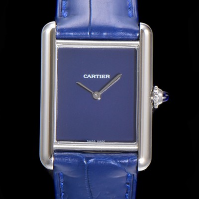 SA급 까르띠에 여성용 탱크 머스트 WSTA0054 로마 인덱스 33.7mm 블루 다이얼 악어가죽줄 쿼츠 무브먼트 CAR00576 xx