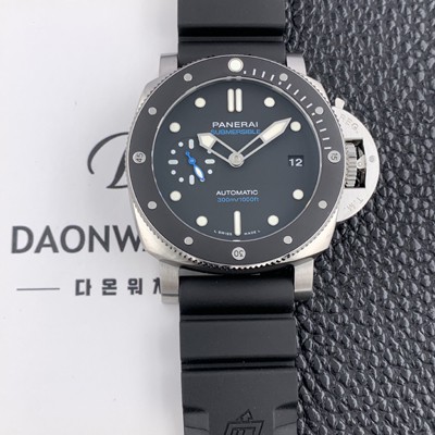 SA급 파네라이 남성용 서브멀시브 PAM00683 오토매틱 OP XXXIV 무브먼트 블랙 다이얼 pan5214 xx