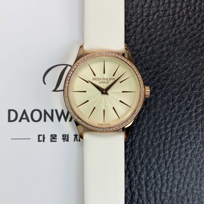 SA급 파텍필립 여성용 칼라트라바 4897R-010 나토천/가죽줄 18K 로즈골드 33mm 오토매틱 Cal.324 타입 크림 다이얼 pat2250 xx