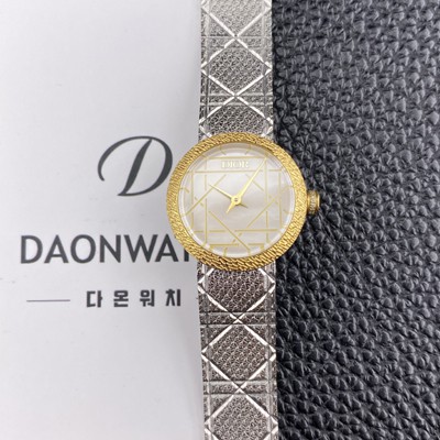 SA급 
디올 여성용 라디드 사틴 25mm 쿼츠 무브먼트 화이트 자게 다이얼 dio1004 xx