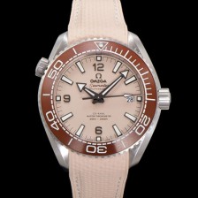 SA급 오메가 남성용 씨마스터 신제품 215.32.44.21.09.001 플래닛 오션 600m 코-액시얼 마스터 크로노미터 43.5mm 오토매틱 Cal.8900 타입 우레탄줄 베이지 다이얼 omg20250 xx