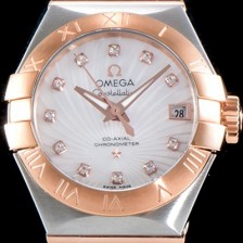 SA급 오메가 남성용 여성 컬렉션 컨스틀레이션 123.20.27.20.55.001 오메가 코-액시얼 27MM 로마 숫자가 인그레이빙된 베젤 18K 로즈골드 콤비 화이트 자개 다이얼 쿼츠 무브먼트 OMG4121 xx