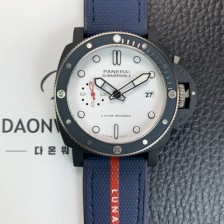 SA급 파네라이 남성용 서브머시블 콰란타콰트로 루나로사 PAM01543 티-세라미테크™ 44mm 오토매틱 Cal P. 900타입 화이트 다이얼 pan5233 xx