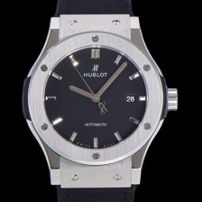 SA급 휴블렛 남성용 클래식 퓨전 45미리 오토매틱 9015 타입 가죽/러버 믹스 블랙다이얼 HUB73474 xx