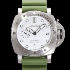 SA급 파네라이 남성용 서브머시블 PAM01226 오토매틱 Cal P. 900 타입 44mm 우레탄 화이트다이얼 pan6262 xx