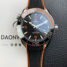 SA급 오메가 남성용 씨마스터 신제품 215.32.44.21.01.001 플래닛 오션 600m 코-액시얼 마스터 크로노미터 43.5mm 오토매틱 Cal.8900 타입 우레탄줄 블랙 다이얼 omg0191 xx