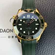 SA급 오메가 남성용 씨마스터 210.62.44.20.01.001 다이버 300M 마스터 코액시얼 42 문샤인 골드 오토매틱 Cal. 8801타입 그린 다이얼 omg0221 xx