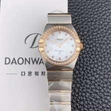 SA급 오메가 여성용 컨스틀레이션 맨해튼 131.25.28.60.55.001 로즈골드 다이아몬드 세팅 베젤 28mm 쿼츠 Cal.4061무브먼트 화이트 자개 다이얼 omg0225 xx