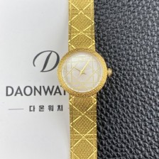 SA급 
디올 여성용 라디드 사틴 25mm 18K 옐루골드 쿼츠 무브먼트 화이트 자게 다이얼 dio1002 xx