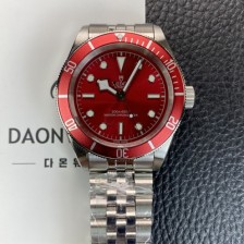 SA급 튜더 남성용 블랙베이 피프티에이트 41mm 오토매틱 2824무브먼트 버건디 다이얼 tud5130 xx